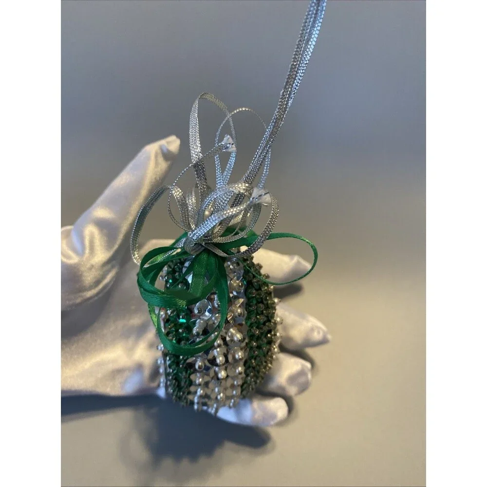 Vintage Christmas 3D Snowman Diorama Beaded Push Pin Ornament Handmade Green